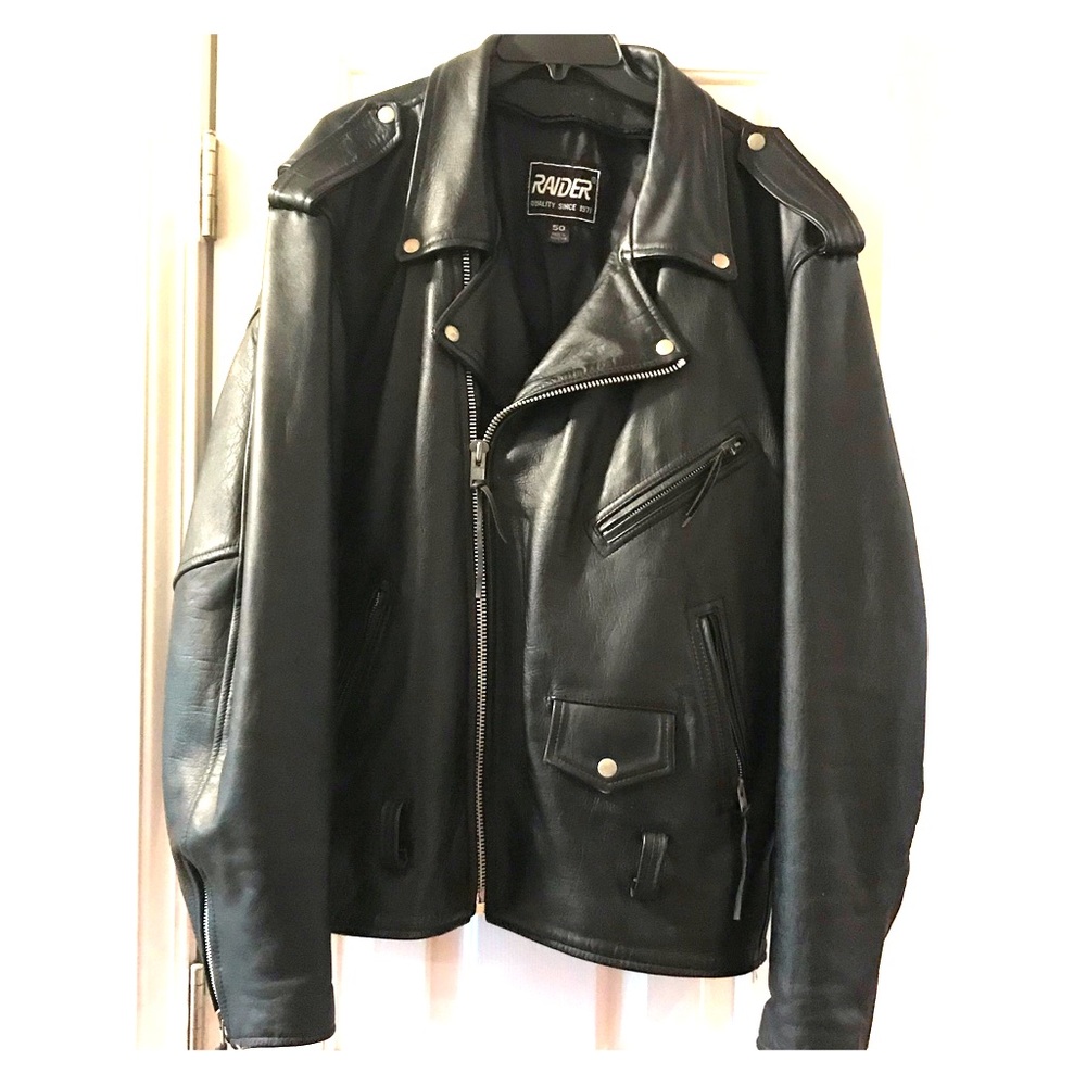 Men’s size 50, Raider leather jacket.